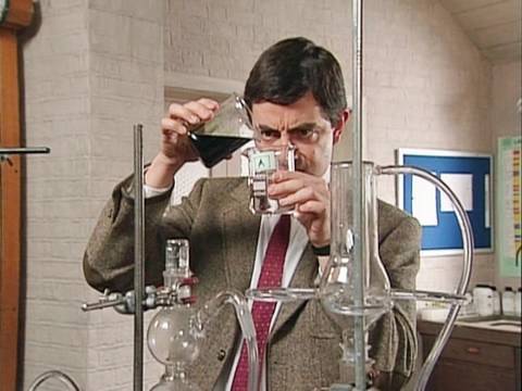 Mr Bean - Chemistry experiment (VIDEO)